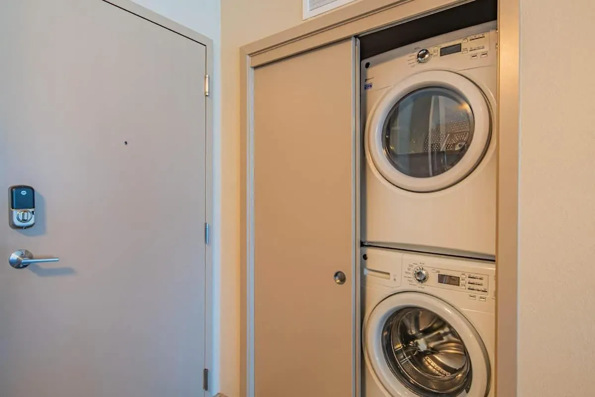 דירות פיניקס Comfy 2Bd Dt - Balcony, Gym, W-D, Parking - Sleeps 8