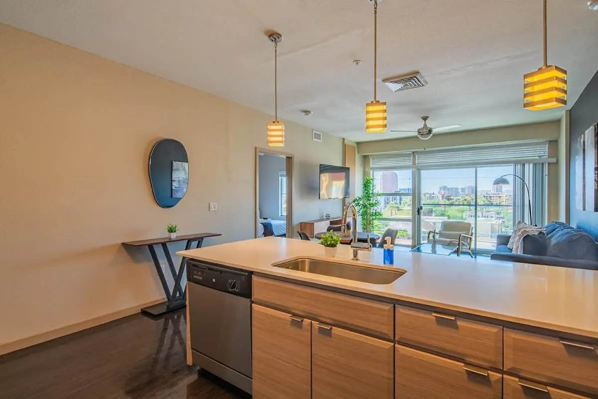 דירות פיניקס Comfy 2Bd Dt - Balcony, Gym, W-D, Parking - Sleeps 8 0*,